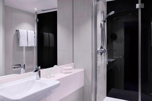 Sheraton Heathrow Hotel - main image