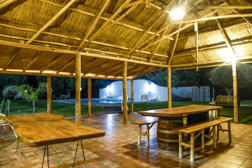 Facilities, Apart Hotel La Bodega in San Rafael