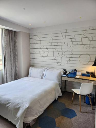 Superior Double Room room in Airline Inn - Kaohsiung Station