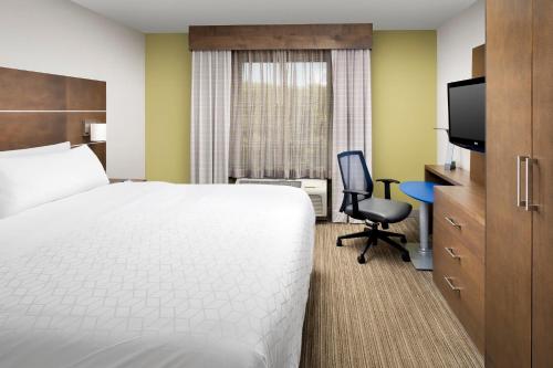 Holiday Inn Express Andover North - Lawrence