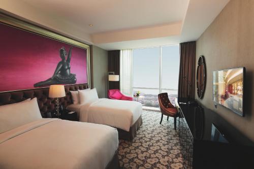 Hotel Ciputra World Surabaya managed by Swiss-Belhotel International photo 4