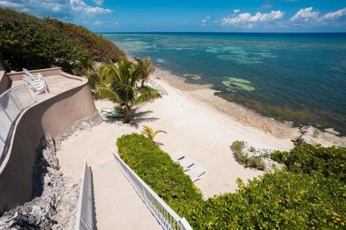 Our Cayman Cottage by Grand Cayman Villas & Condos in East End