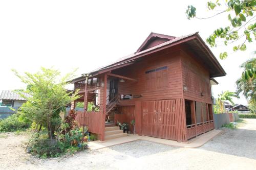 Kedthawa Homestay เฮือนเก็ดถะหวา