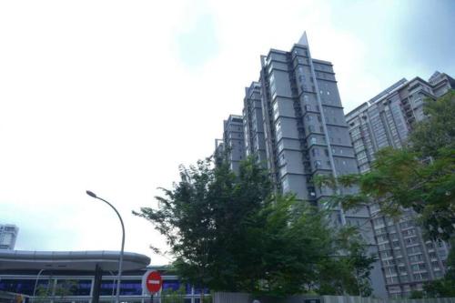 HA1605- 2 BEDROOM- WI-FI-NETFLIX-PARKING- CYBERJAYa, 3077