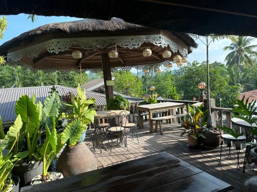 Mount Pinatubo Base Camp at CASA HERMOGINA in Capas