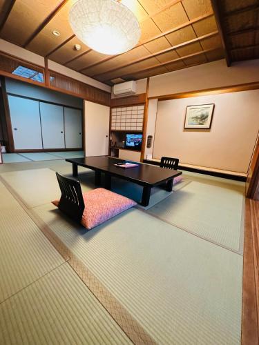 Standard Japanese-Style Room