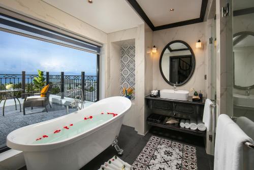 Bathroom, Bliss Hoi An Beach Resort & Wellness in Thang Binh