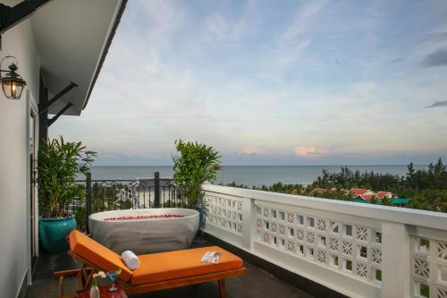 Balcony/terrace, Bliss Hoi An Beach Resort & Wellness in Thang Binh