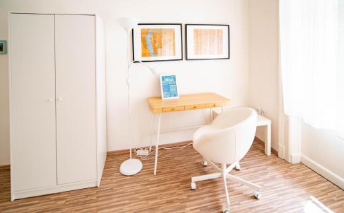 Brigi Apartment for 6 ppl, AC, fast WIFI - Tap to explore photos