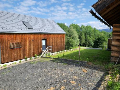  Experience this unique wooden house!, Pension in Seltenheim