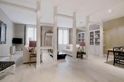 Genteel Home Huertas - image 3