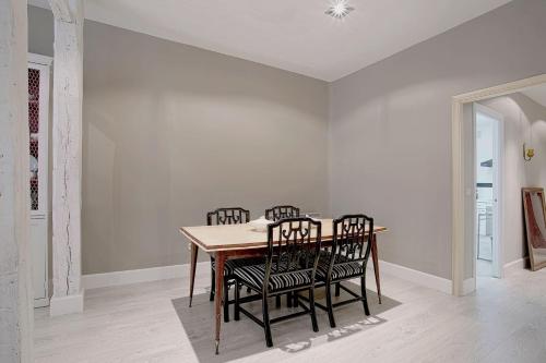 Genteel Home Huertas - image 10