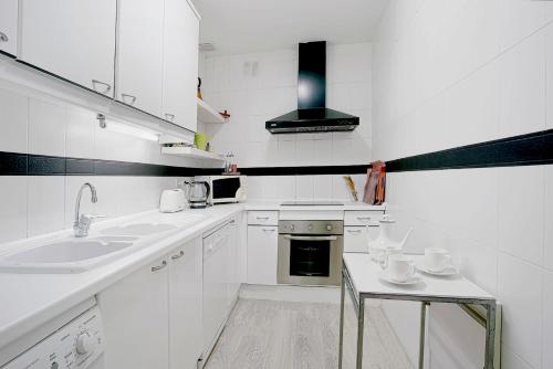 Genteel Home Huertas - image 10