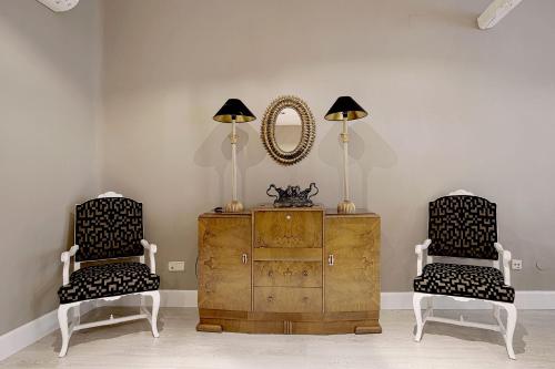 Genteel Home Huertas - image 12