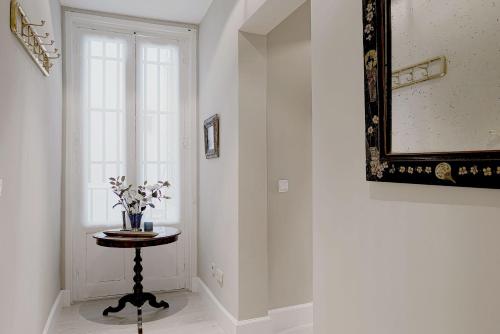 Genteel Home Huertas - image 13
