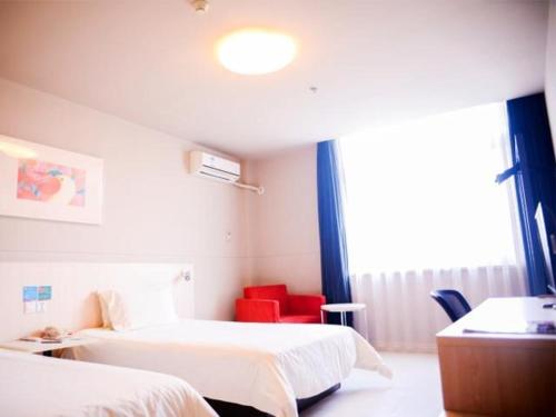 2 twin beds
