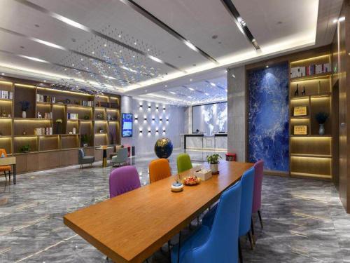 Kyriad Marvelous Hotel Huizhou Daya Bay BYD Technology Park in Pingshan New District