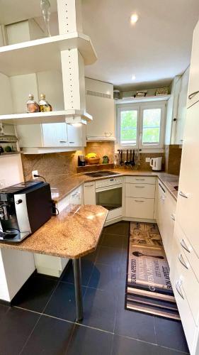 The Swiss Paradise 2 Apartment with Garden, Whirlpool, and Mountain Panorama in ดัลเลนวิล