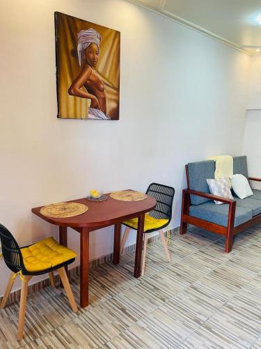AS Guest House in Либревиль