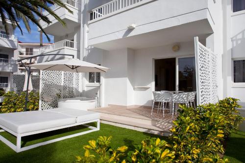 Palm Garden - image 2