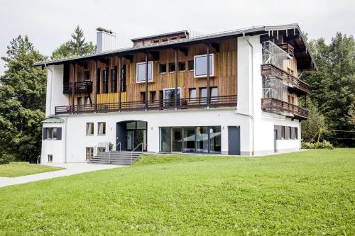 Jugendherberge Berchtesgaden - Accommodation - Berchtesgadener Land
