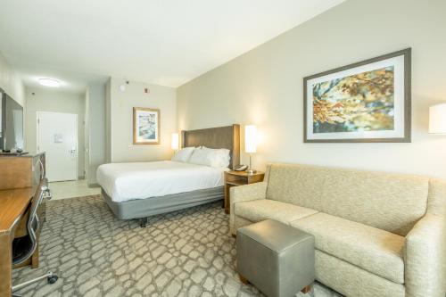 Holiday Inn Hotel and Suites Peachtree City, an IHG Hotel
