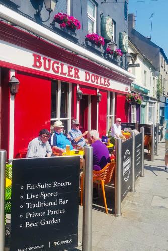 Bugler Doyles Bar & Townhouse in Γουέξφορντ