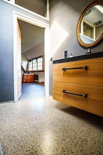  Loft in romantische stolpboerderij bij duingebied. in Warmenhuizen