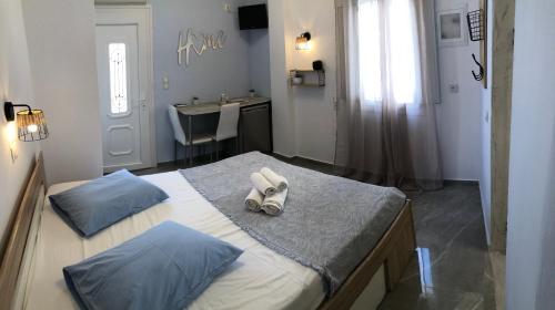 Lefteris Traditional Rooms