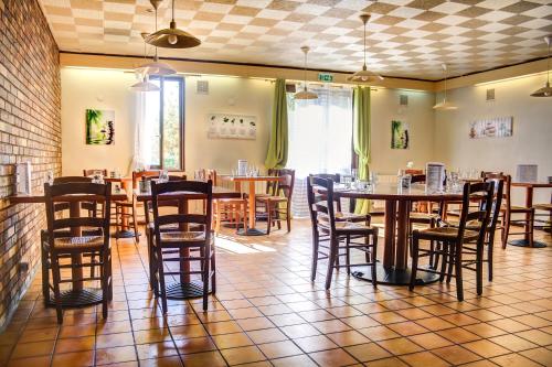 Hôtel Inn Design Resto Novo Bourges - image 9
