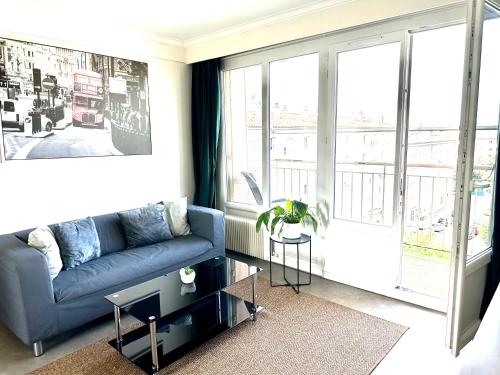 Grand Appartement Bron Centre Proche Eurexpo Et Groupama - Bron