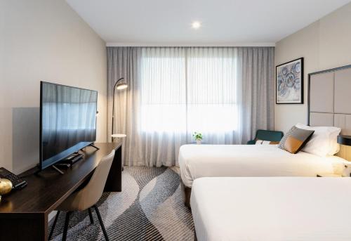 Interconnecting Double and Twin Rooms image 7