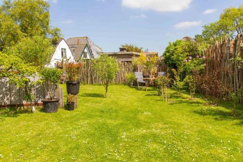  Appartement Morgenzon in Romantische stolp in Warmenhuizen