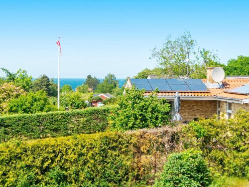Three-Bedroom Holiday home in Allingåbro 1 - image 5