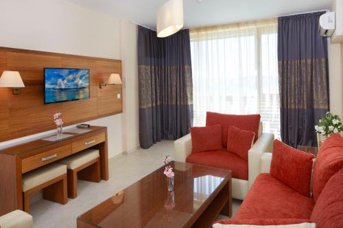 Briz - Seabreeze Hotel - image 2