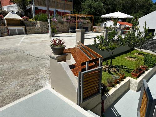 Gialos Holiday House