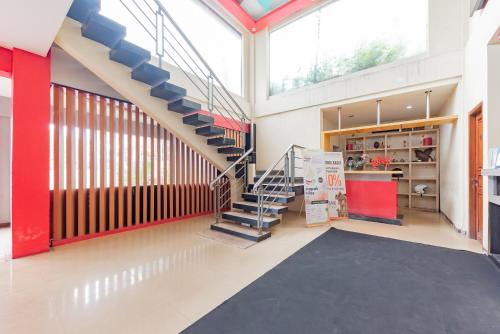 Facilities, Urbanview Hotel Onyx Ketapang by RedDoorz in Ketapang