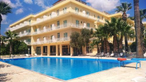 Nireus Hotel, Nea Makri bei Dhiónisos