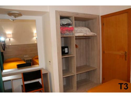 One-Bedroom Apartment with Sea View with Terrace image 6