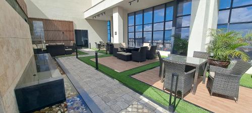 Shared lounge/TV area, LeR Homes in Nairobi