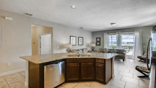 5336oa Gorgeous 5 Bed Sf Pool Villa In Solterra in Davenport, USA
