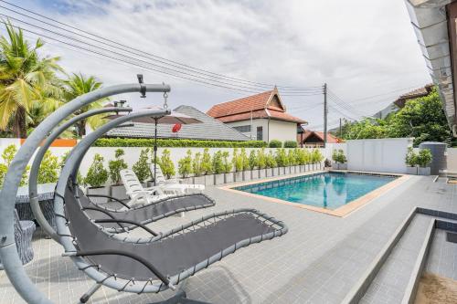 Chonlada Pool Villa - 6-BR - Kamala Beach photo 3
