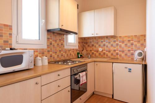 Létesítmények, Argo Studios in Plaka