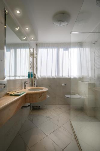 Grand Hotel Playa - image 2