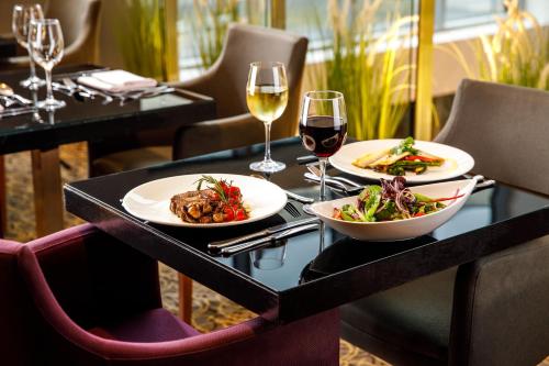 Radisson Blu Hotel Cardiff - image 5