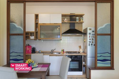 廚房, Un balcone sulle colline di Rapallo by Wonderful Italy in 拉帕洛