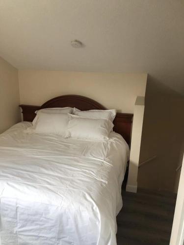 unit #302 Mountain view 2 beds in DT, Canmore (Foto 9)