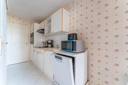 La Brise Marine - Appt avec balcon 50m de la plage - image 2