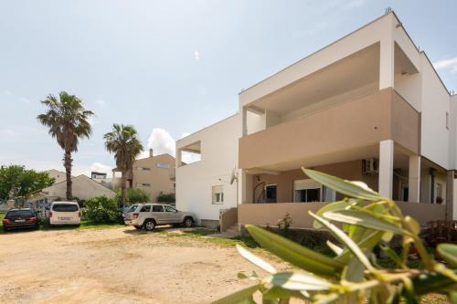 Apartment - Ground Floor image 10