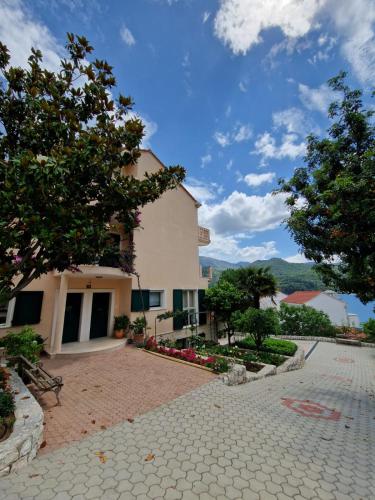 Vila Lukić - Accommodation - Slano